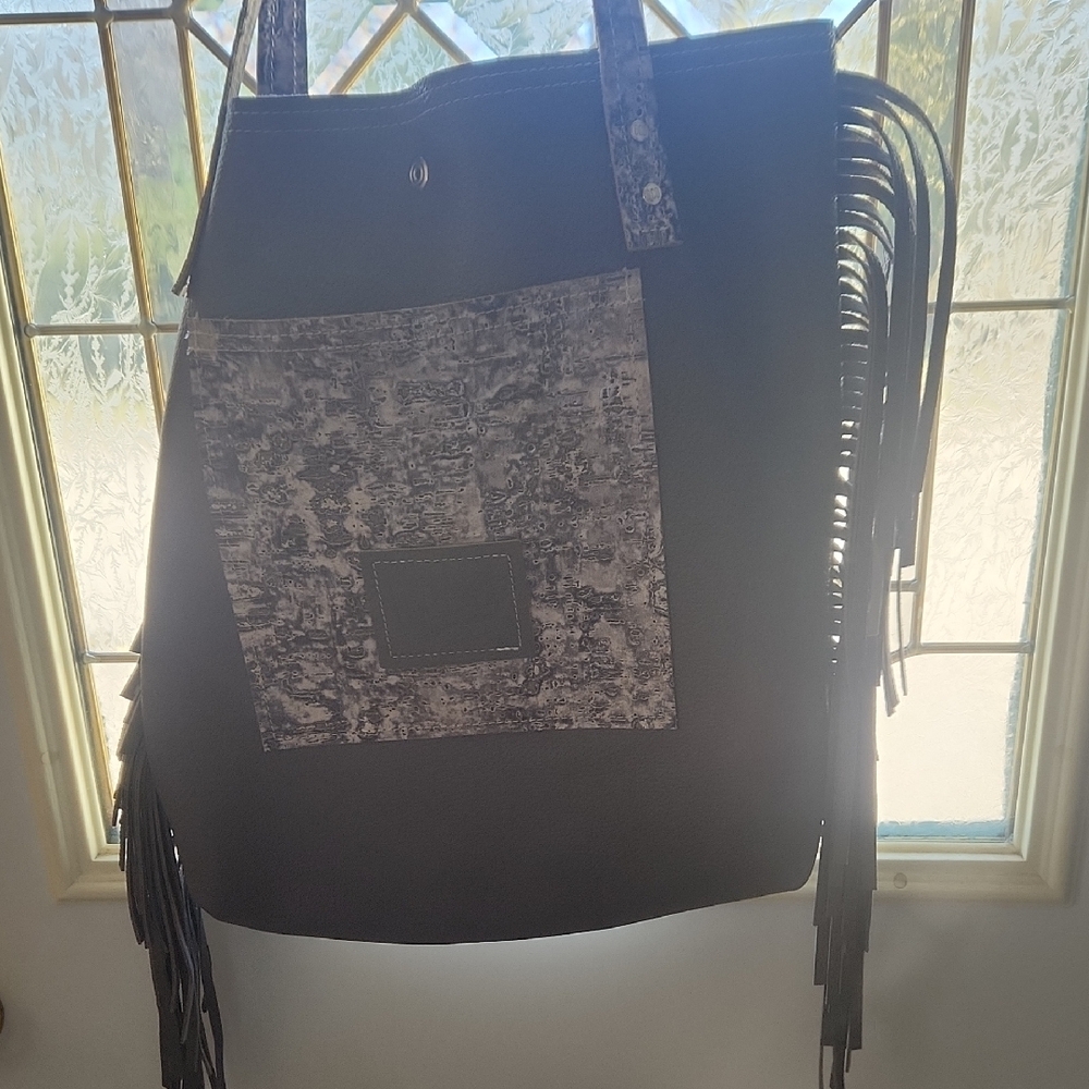 Elegant Black and White Fringe Tote - Picture 2 of 6